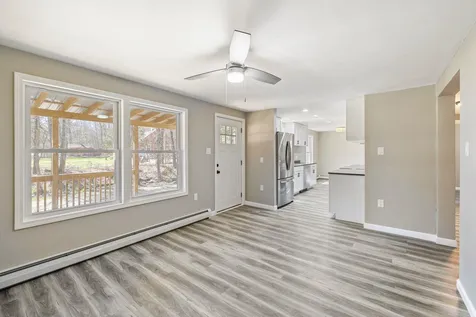 62 Hutchins Street Concord NH 03303
