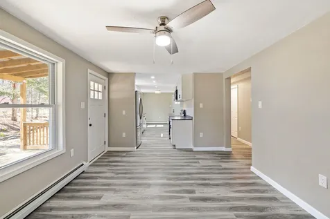62 Hutchins Street Concord NH 03303