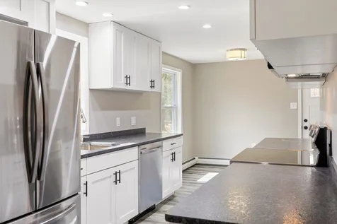62 Hutchins Street Concord NH 03303