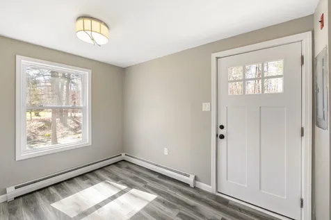 62 Hutchins Street Concord NH 03303