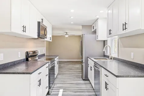 62 Hutchins Street Concord NH 03303