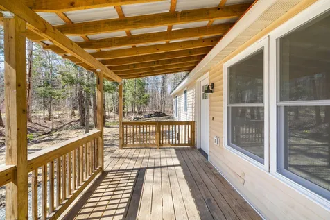 62 Hutchins Street Concord NH 03303