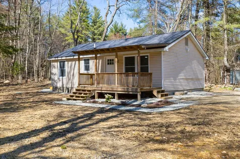 62 Hutchins Street Concord NH 03303