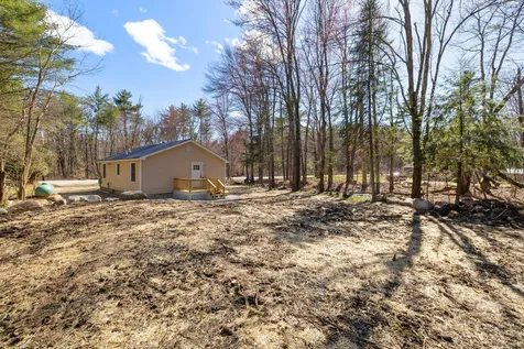 62 Hutchins Street Concord NH 03303