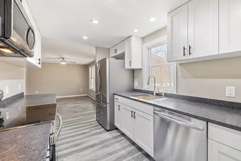 62 Hutchins Street Concord NH 03303