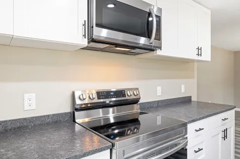 62 Hutchins Street Concord NH 03303
