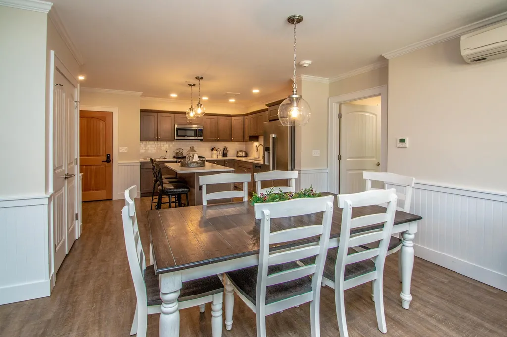 235 Skimobile Road Conway NH 03860