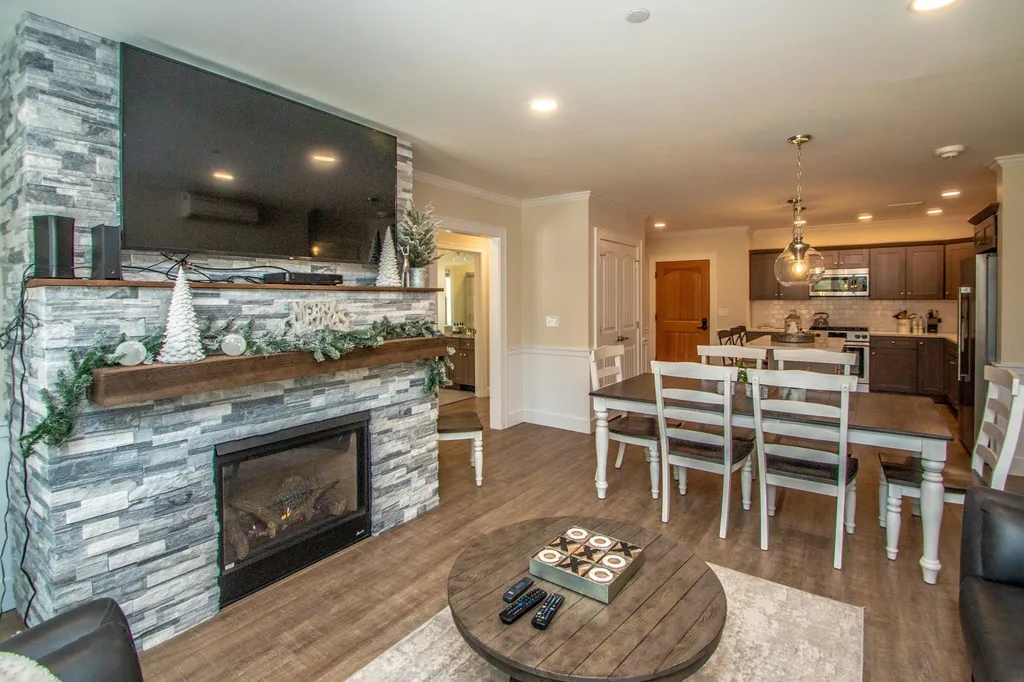 235 Skimobile Road Conway NH 03860