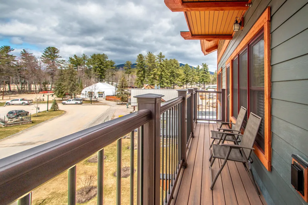 235 Skimobile Road Conway NH 03860