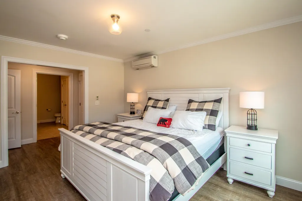 235 Skimobile Road Conway NH 03860