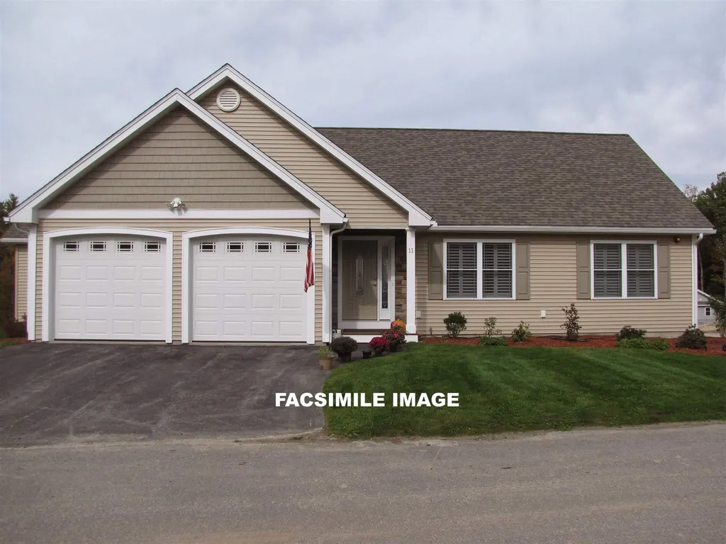 39 Abacoa Road Pelham NH 03076