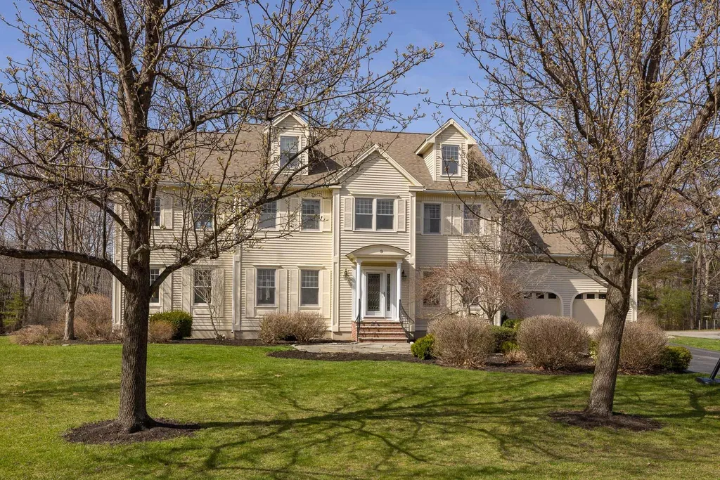 9 Nersesian Way Hampton NH 03842