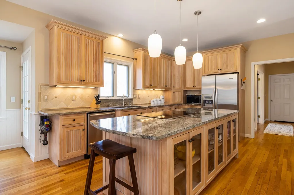 9 Nersesian Way Hampton NH 03842