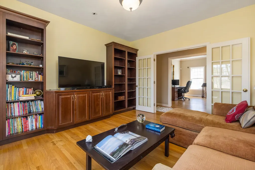 9 Nersesian Way Hampton NH 03842