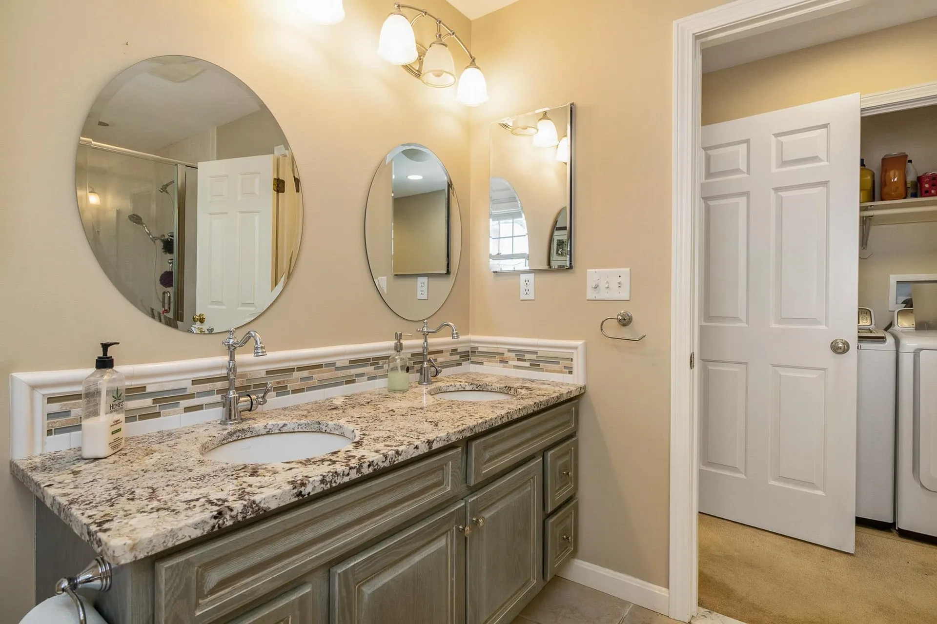 9 Nersesian Way Hampton NH 03842
