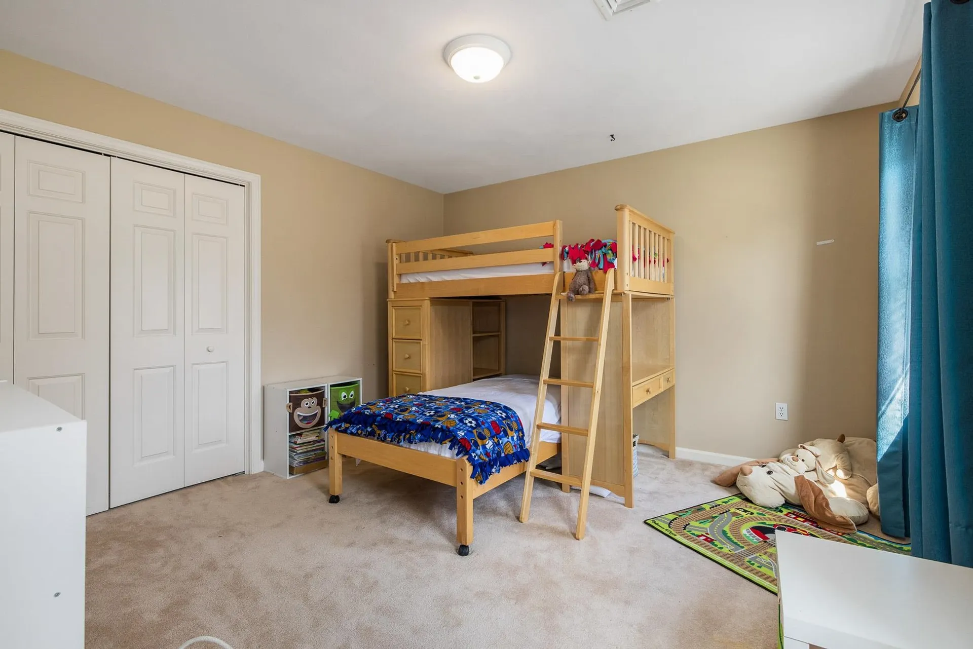 9 Nersesian Way Hampton NH 03842