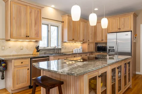 9 Nersesian Way Hampton NH 03842