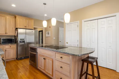 9 Nersesian Way Hampton NH 03842