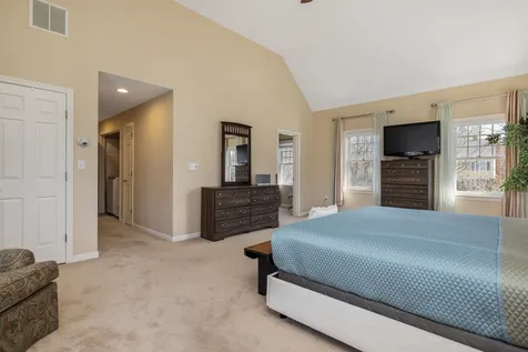 9 Nersesian Way Hampton NH 03842
