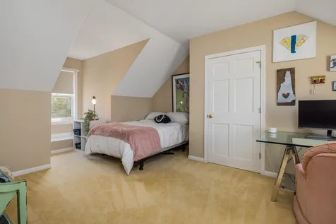 9 Nersesian Way Hampton NH 03842