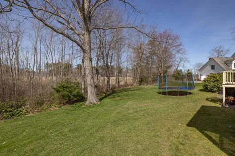 9 Nersesian Way Hampton NH 03842