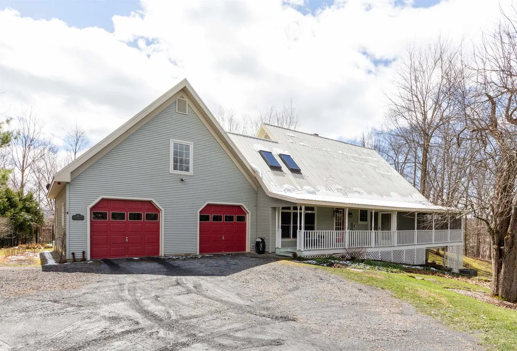 153 Postiche Lane Hinesburg VT 05461