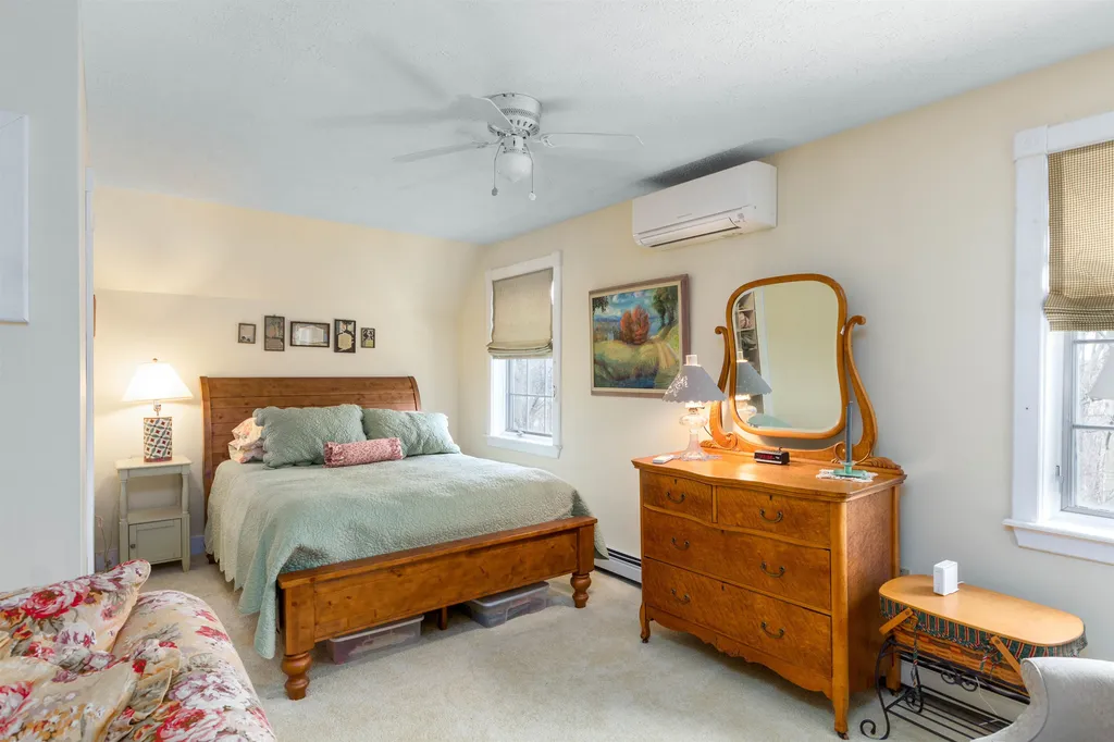 153 Postiche Lane Hinesburg VT 05461