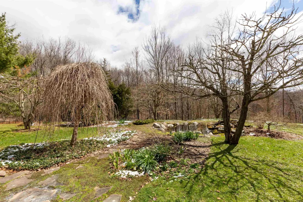 153 Postiche Lane Hinesburg VT 05461