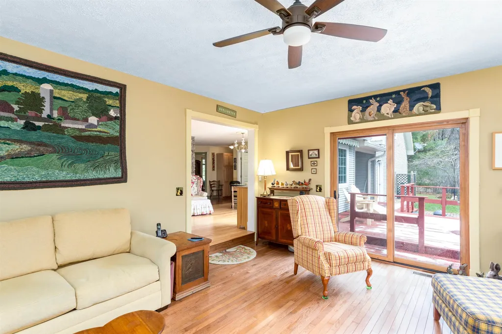 153 Postiche Lane Hinesburg VT 05461