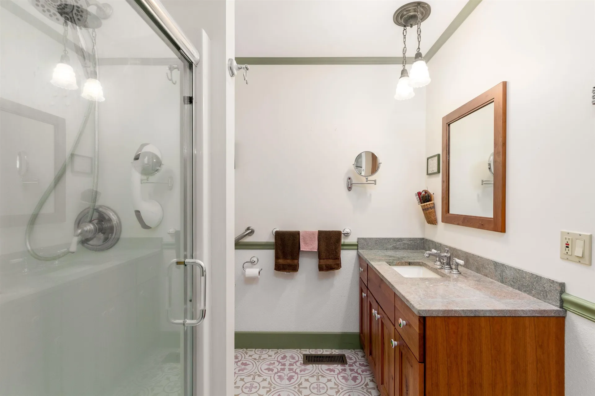 153 Postiche Lane Hinesburg VT 05461