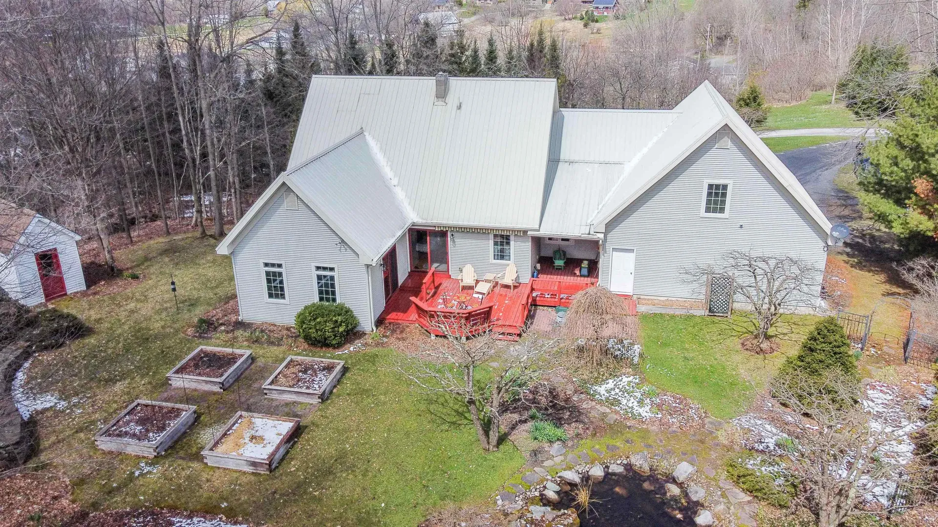 153 Postiche Lane Hinesburg VT 05461