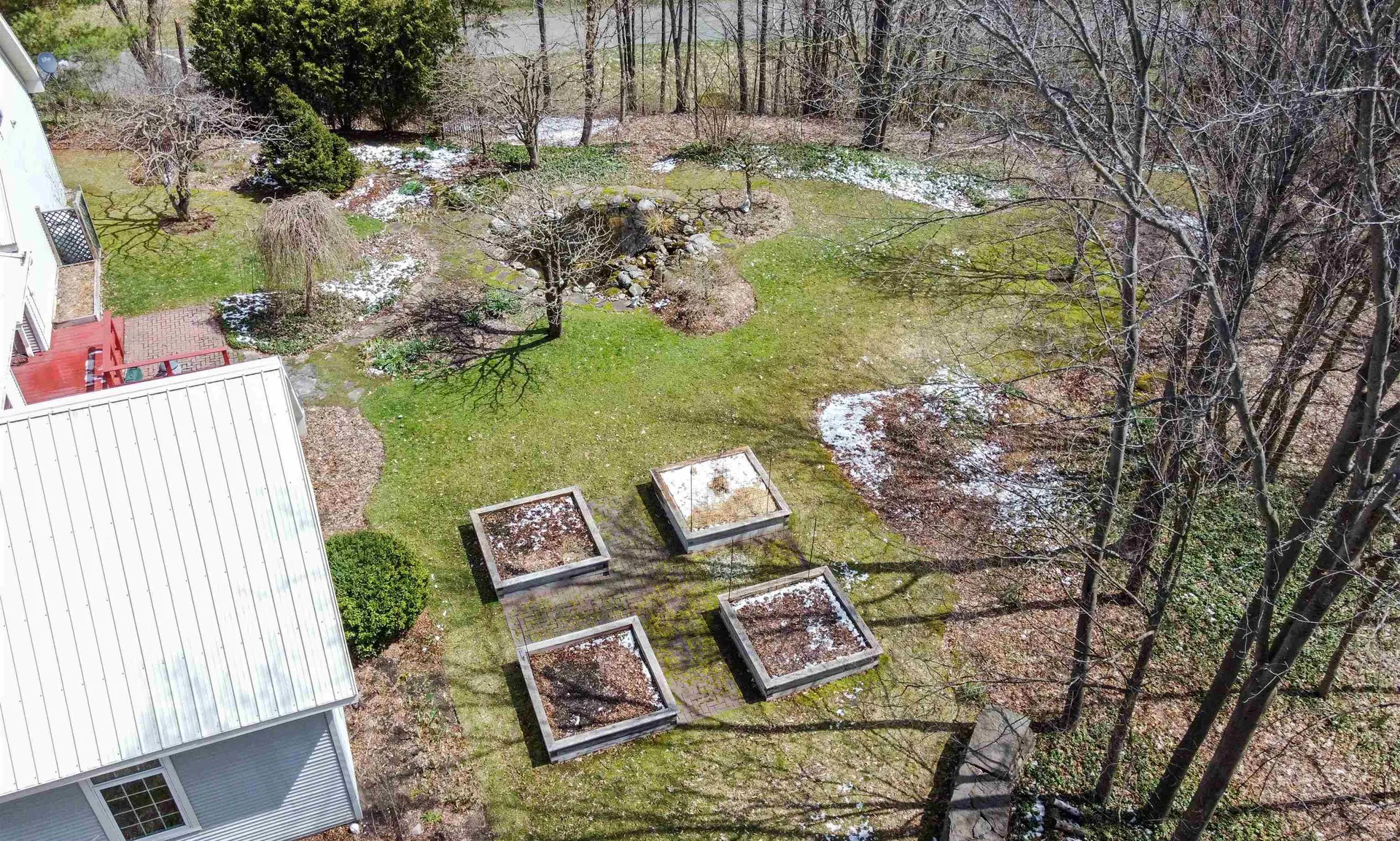 153 Postiche Lane Hinesburg VT 05461