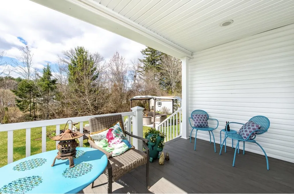 219 Mackerel Avenue Portsmouth NH 03801