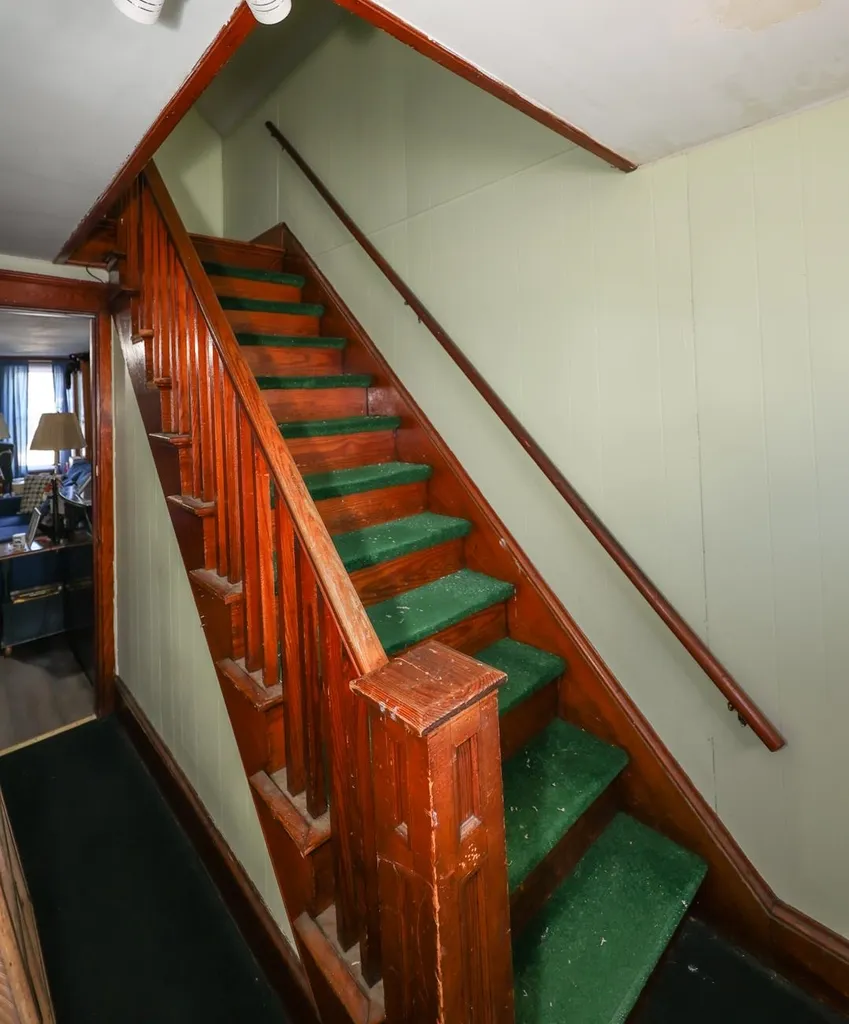 39 Vine Street Nashua NH 03060