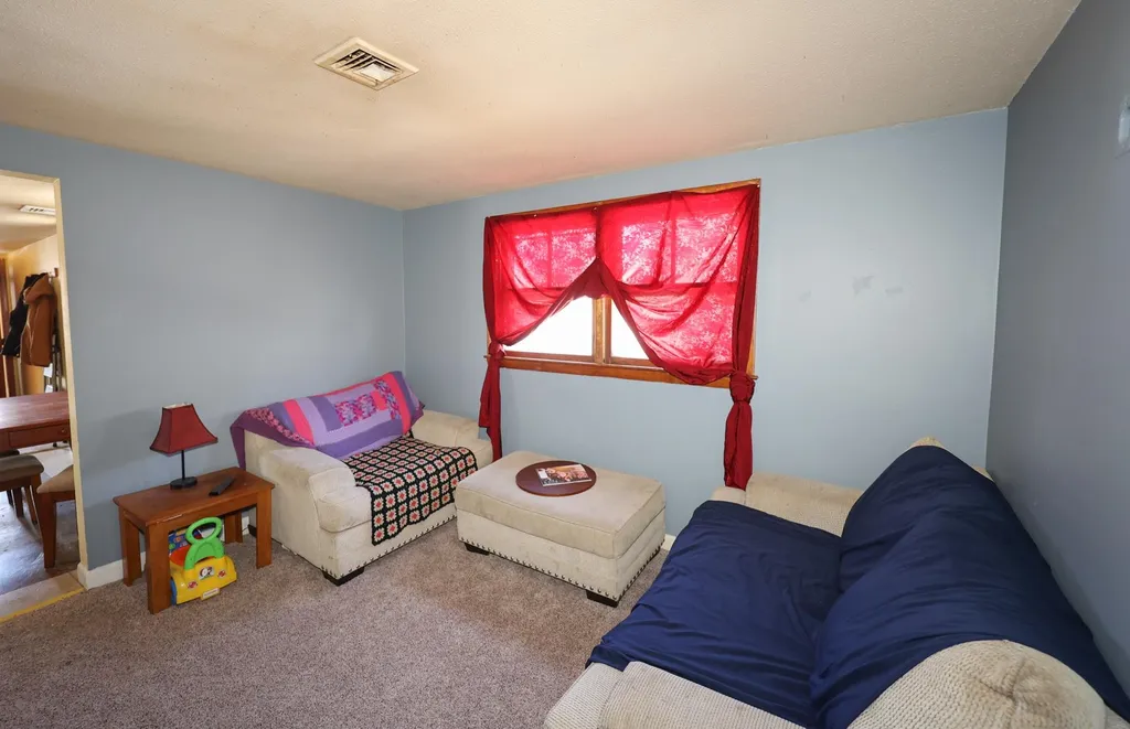 39 Vine Street Nashua NH 03060