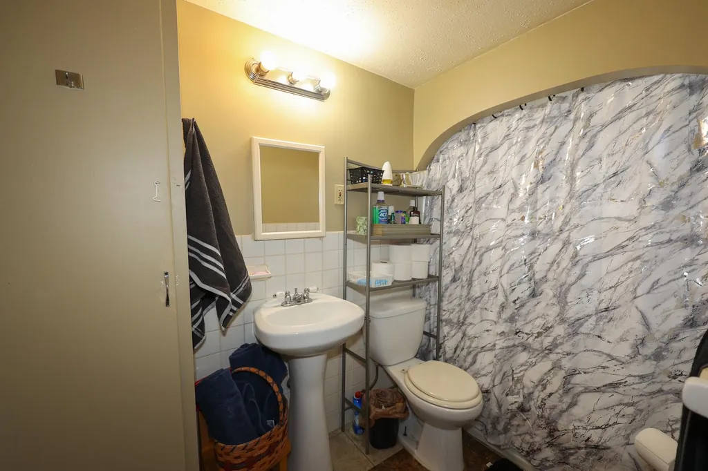 39 Vine Street Nashua NH 03060