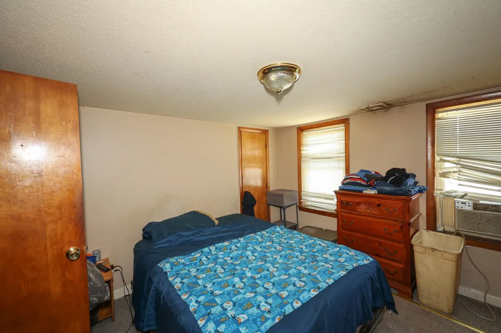 39 Vine Street Nashua NH 03060