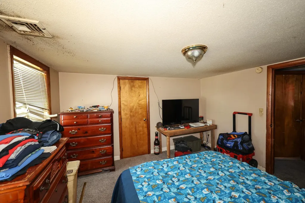 39 Vine Street Nashua NH 03060