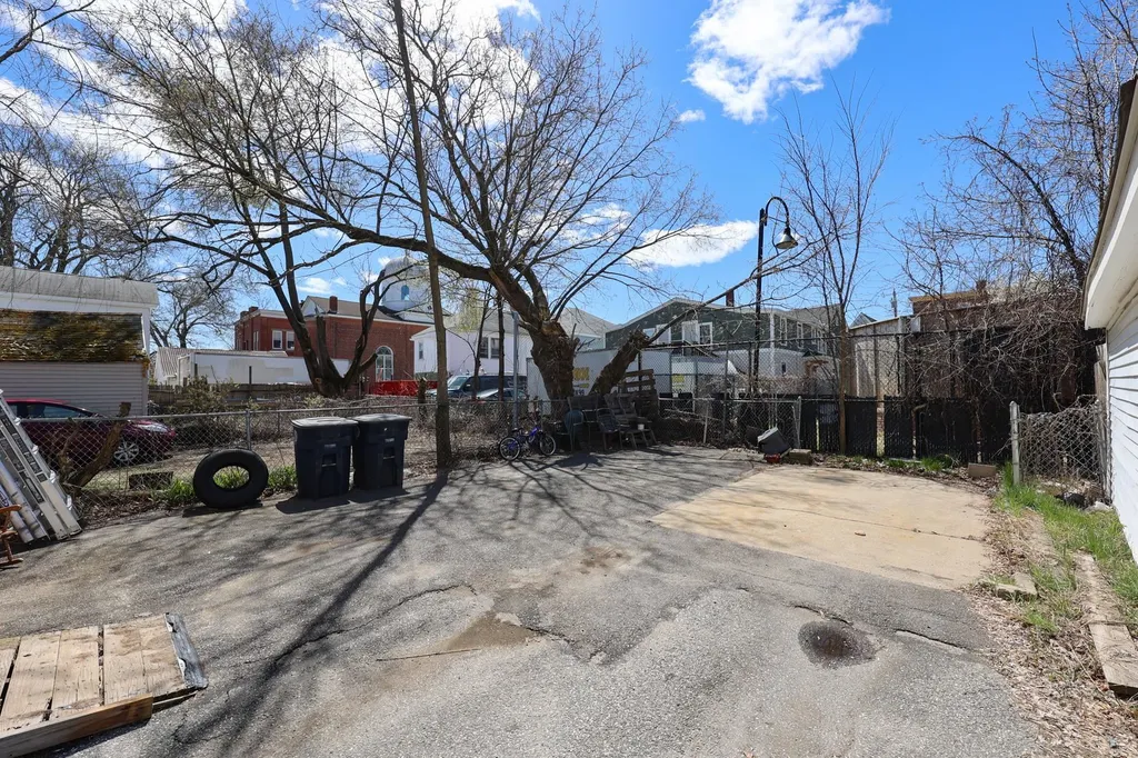 39 Vine Street Nashua NH 03060