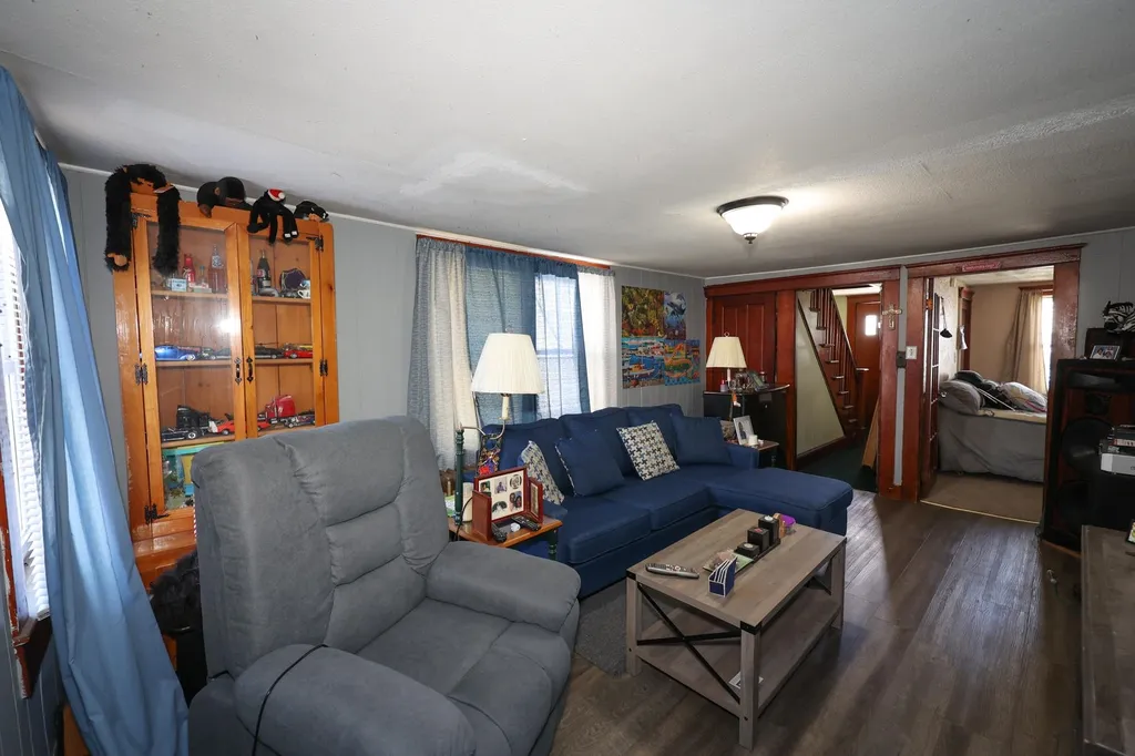 39 Vine Street Nashua NH 03060