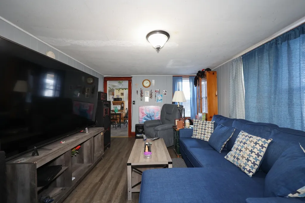 39 Vine Street Nashua NH 03060