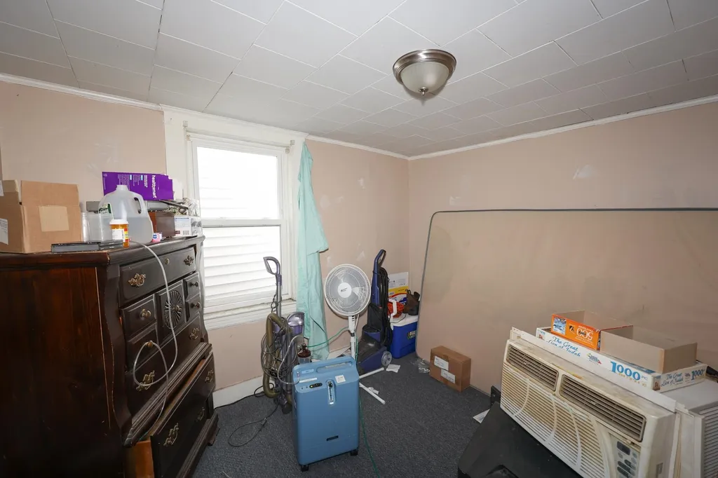 39 Vine Street Nashua NH 03060