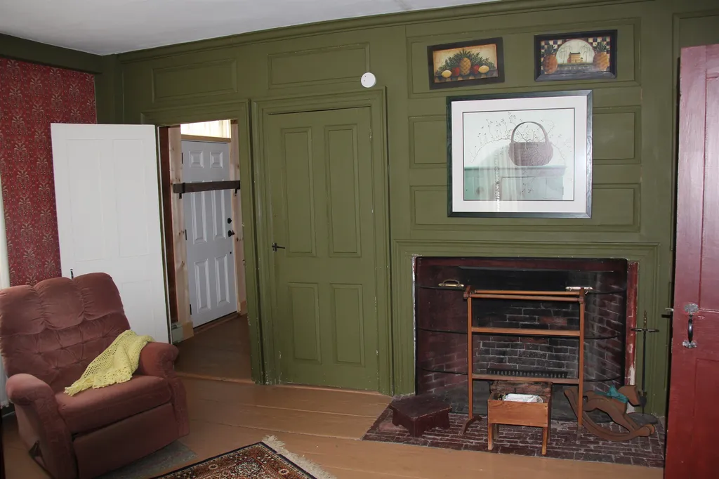 142 Newmarket Road Warner NH 03278
