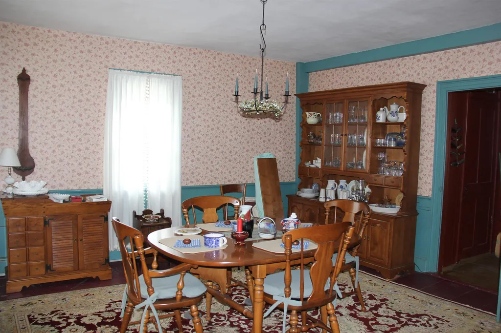 142 Newmarket Road Warner NH 03278