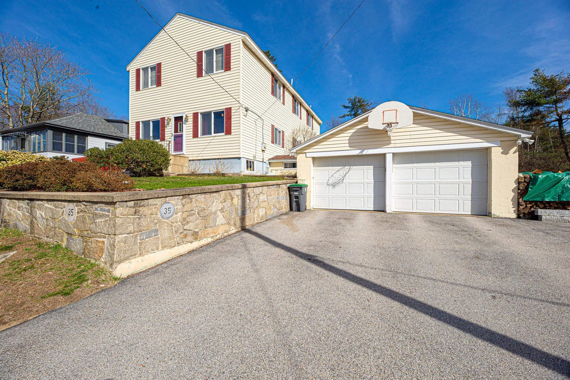 35 Elmer Avenue Hooksett NH 03106