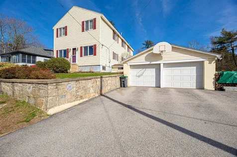 35 Elmer Avenue Hooksett NH 03106