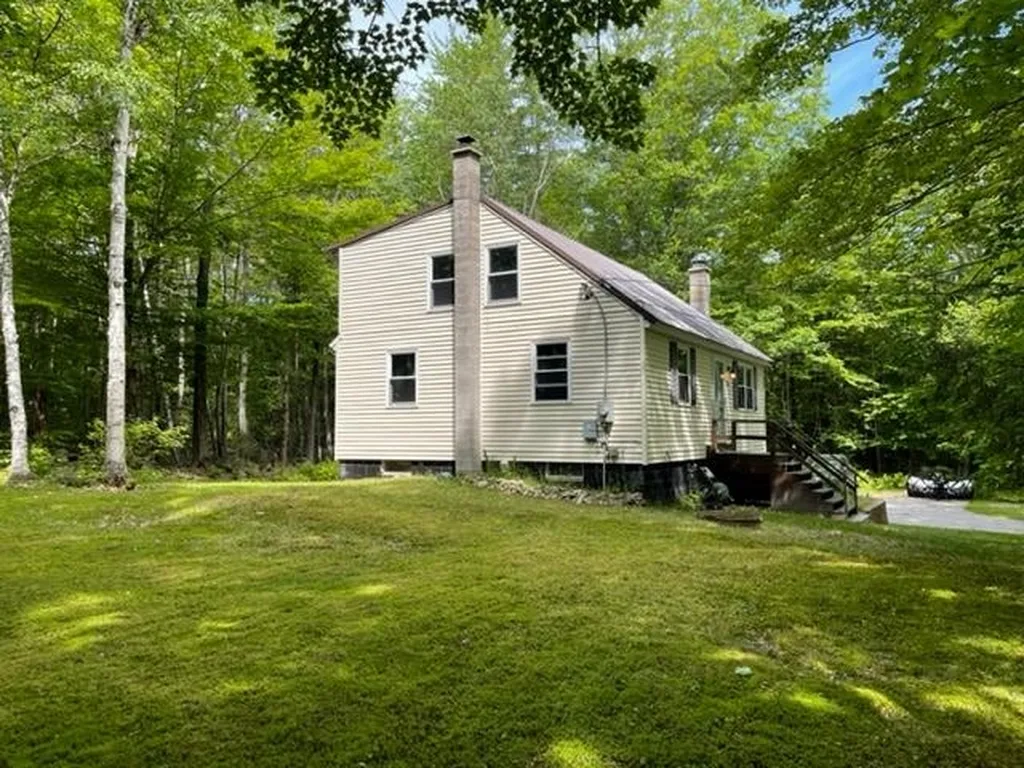 136 Silver Street Middleton NH 03887