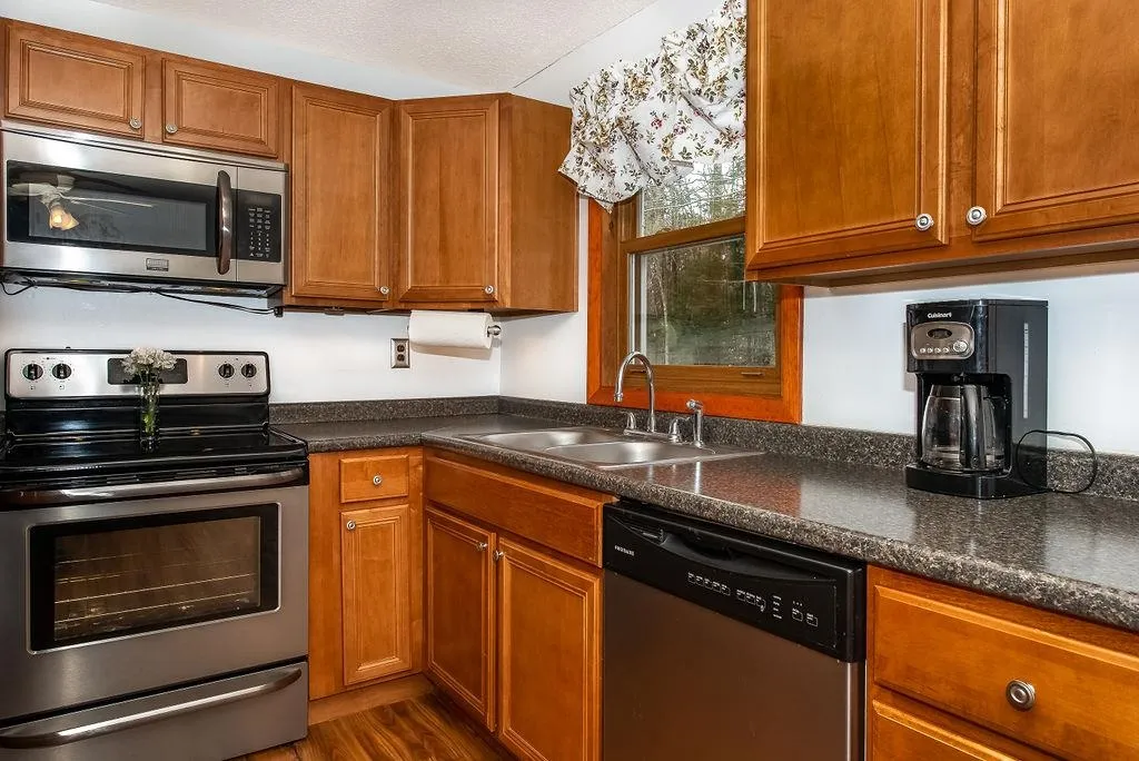 136 Silver Street Middleton NH 03887
