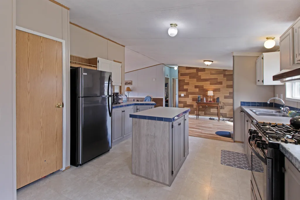 580 Bridge Road North Hero VT 05474