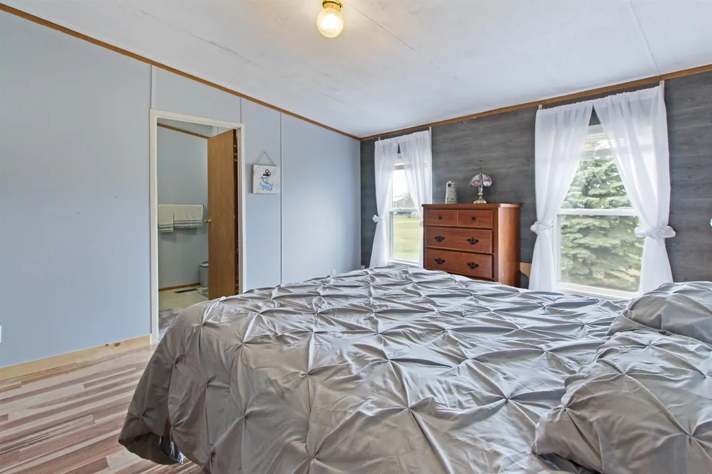 580 Bridge Road North Hero VT 05474